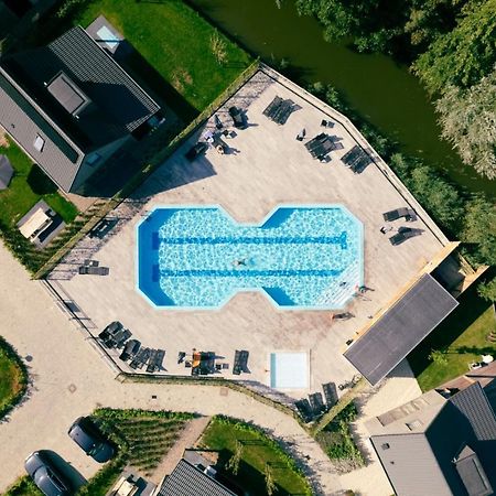 Chalet 556 Op Recreatiepark De Wielen سينت مارتن المظهر الخارجي الصورة