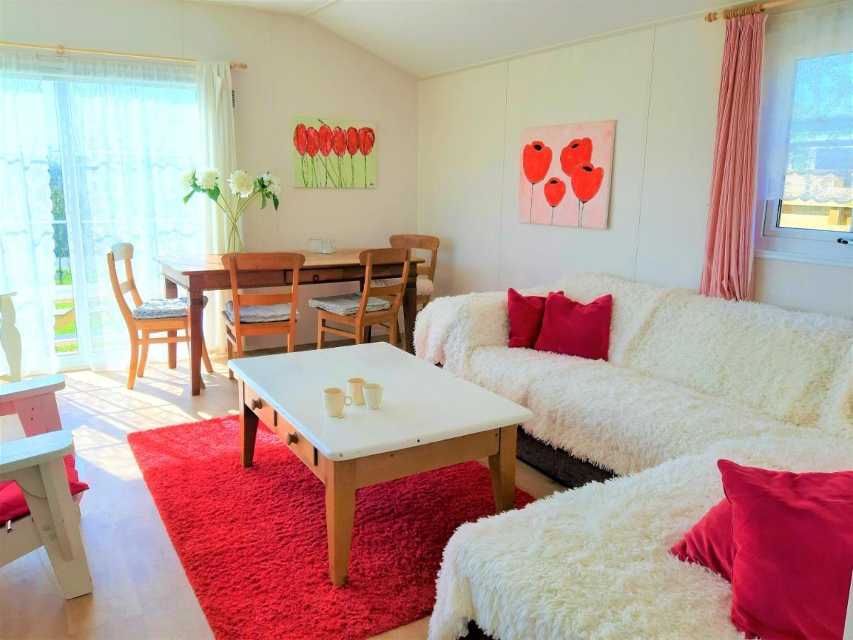 Chalet 556 Op Recreatiepark De Wielen سينت مارتن المظهر الخارجي الصورة