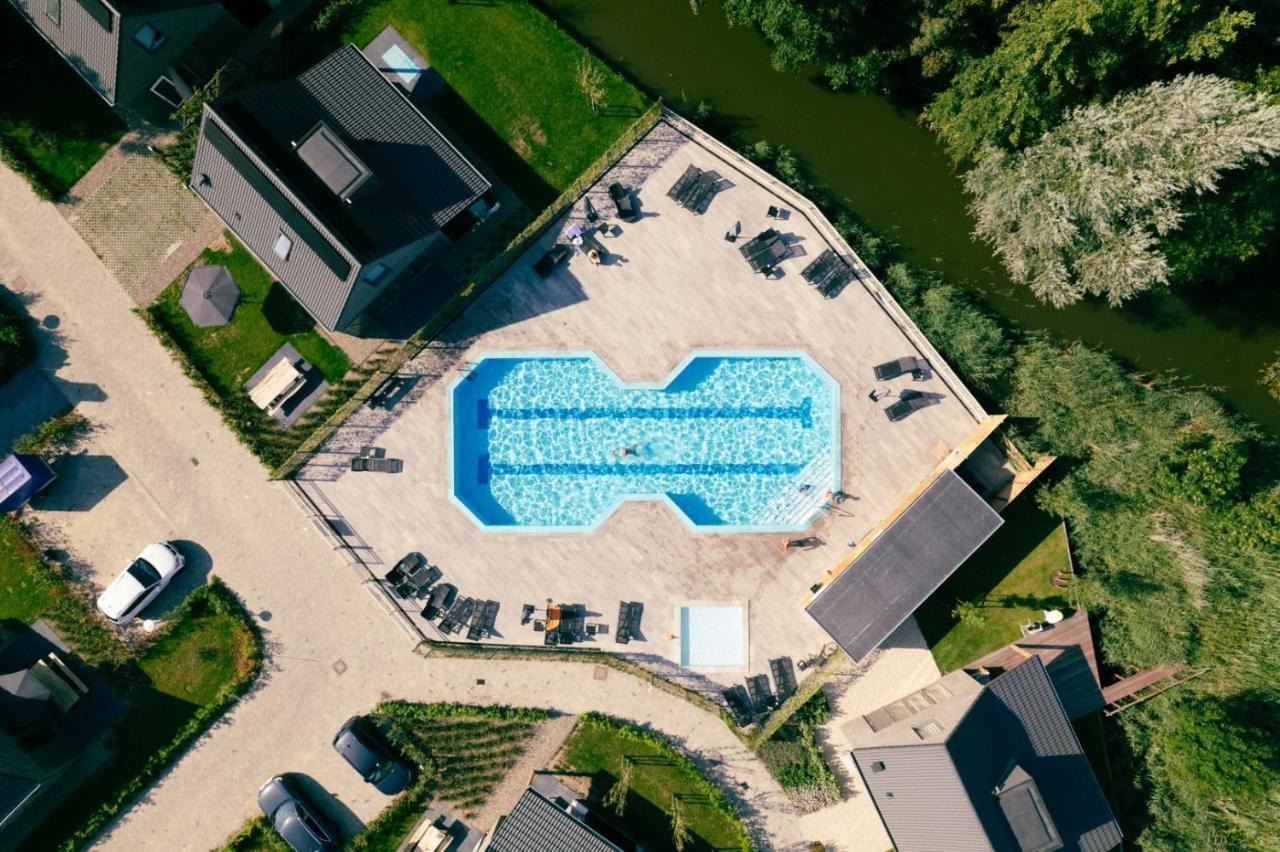 Chalet 556 Op Recreatiepark De Wielen سينت مارتن المظهر الخارجي الصورة