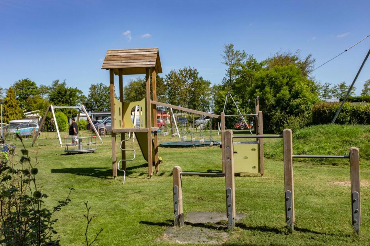 Chalet 556 Op Recreatiepark De Wielen سينت مارتن المظهر الخارجي الصورة