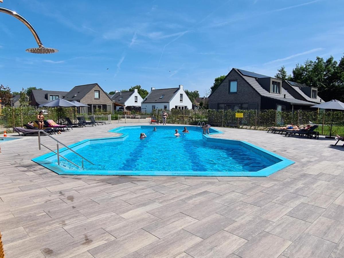 Chalet 556 Op Recreatiepark De Wielen سينت مارتن المظهر الخارجي الصورة